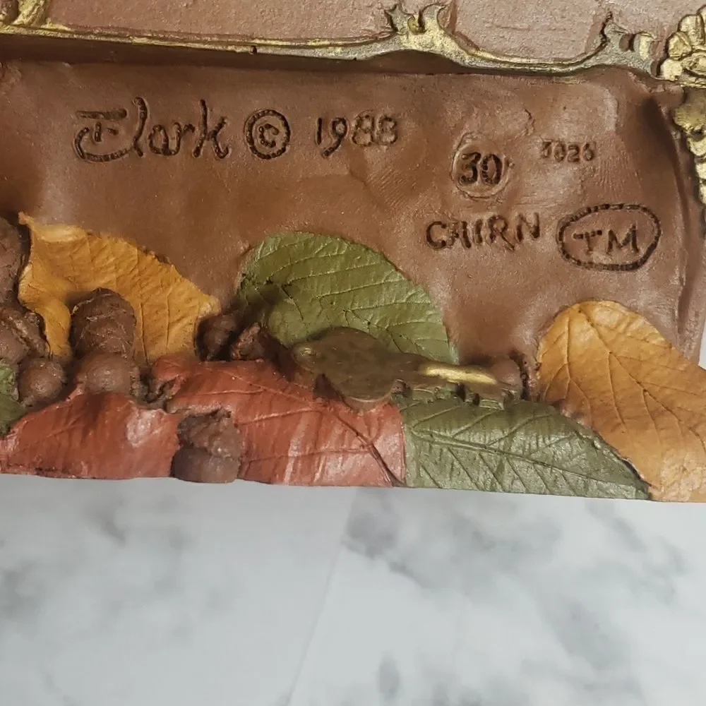 ‎Piano Decor with Fall Leaves